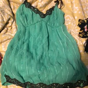 2000s cute green tank top